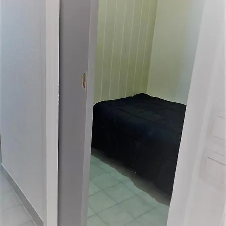 Proche Coquet 2p 28m² Apartman